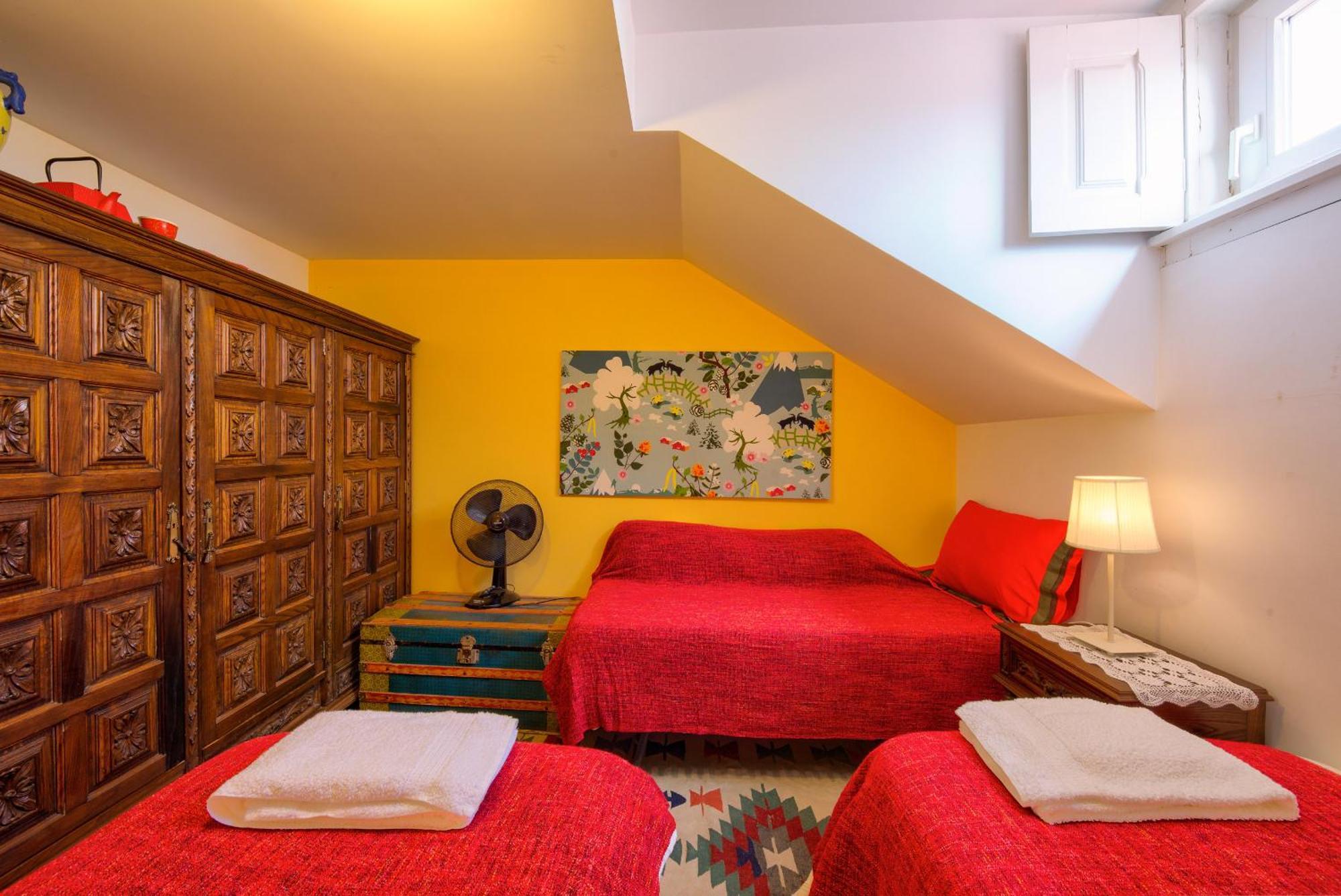 Adore Portugal Coimbra Guest House Екстер'єр фото