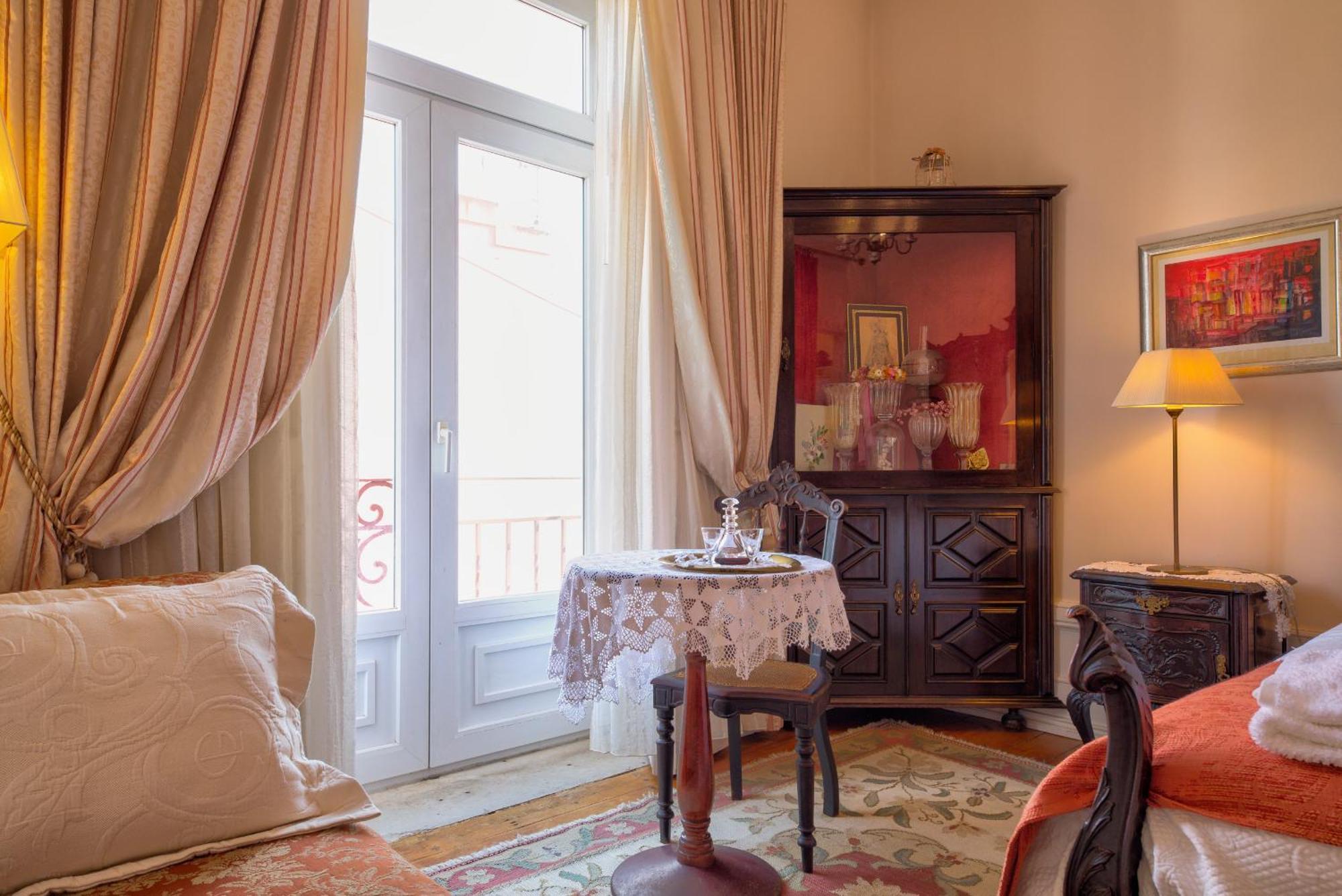 Adore Portugal Coimbra Guest House Екстер'єр фото